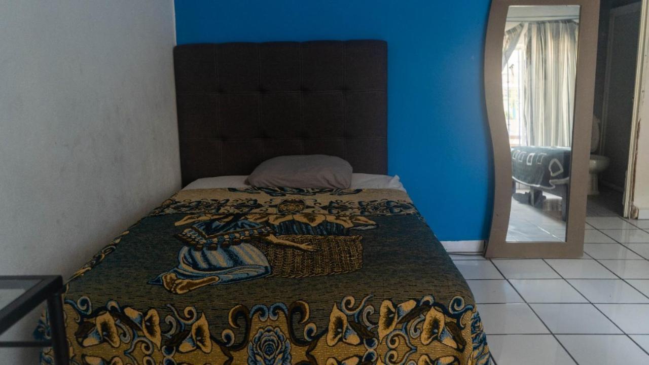 Oyo Casa Mission Hotell Puerto Vallarta Exteriör bild